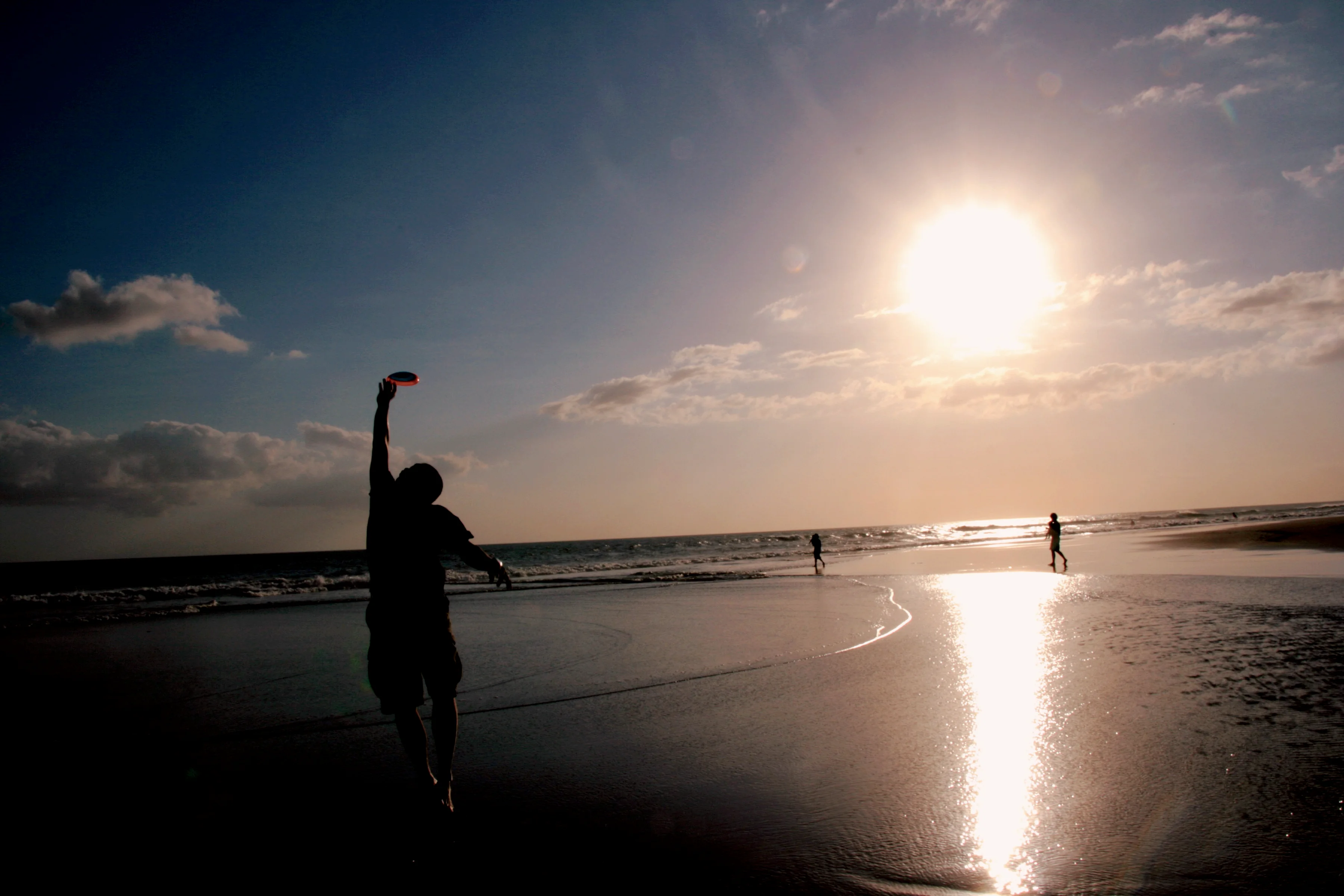 Coucher de soleil sur la plage de Petitenget